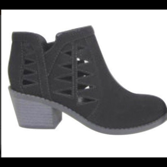 Sold out - Picture 3 of 3